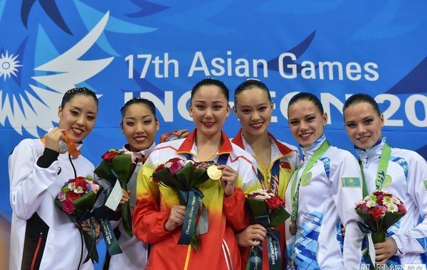 冠亚季得主合影 678体育赛事资讯平台